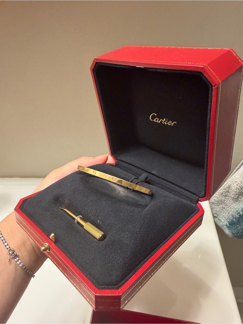 Cartier small Gold Bracelet with box size 19 - Picture 2 of 7